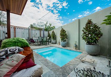 fibreglass pool splash model