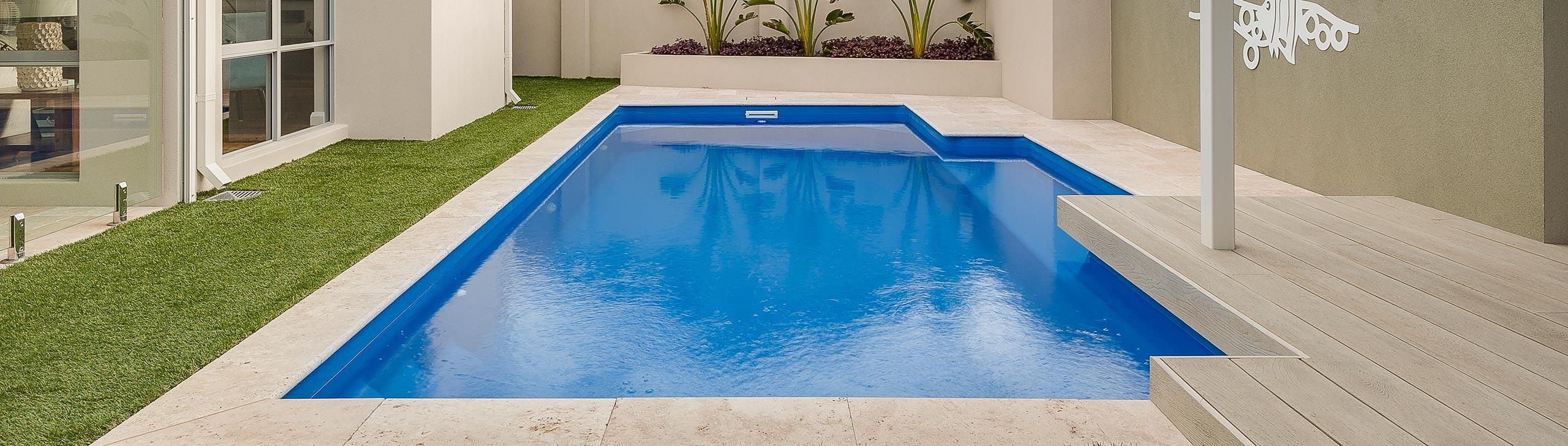 weekender Fibreglass Swimming Pool